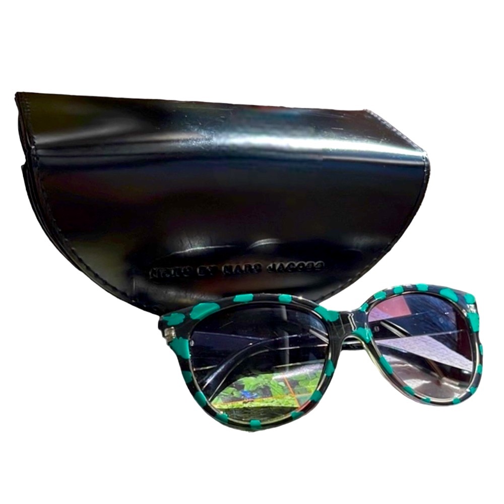 Marc Jacobs sunglasses.  Cute and colorful.  Aqua & black frames.